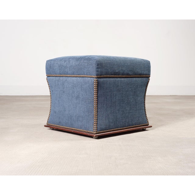 Traditional Ralph Lauren 'Florence' Storage Ottoman in Damask Blue Linen For Sale - Image 3 of 18