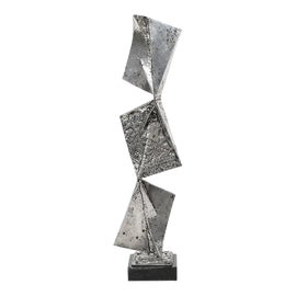 Example of Arthur Court Sculpture