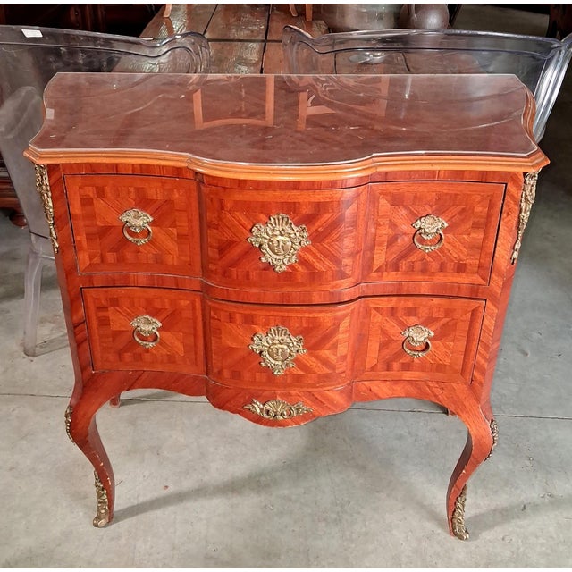 Louis XV Style Bombé Commode in Marquetry and Gilt Bronze For Sale - Image 3 of 6