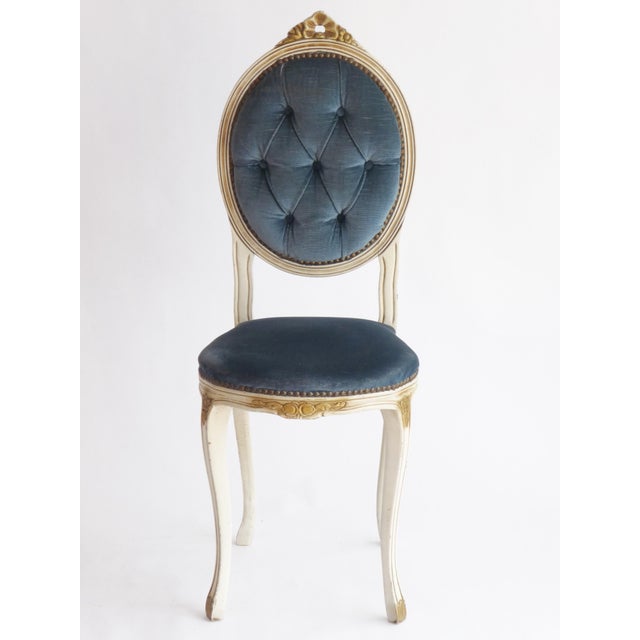 1960s Vintage French Louis XV Style Wooden Chair with Blue Velvet, 1960s For Sale - Image 5 of 9