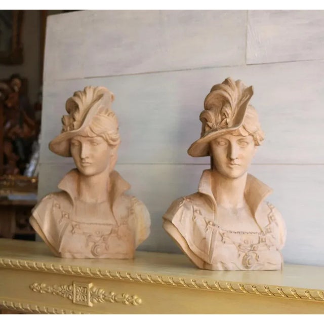 Hand Carved Female Bust in Linden Wood, 1800s For Sale - Image 6 of 8