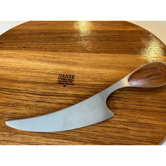 Vintage Dansk Teak Cheese Board & Knife Set – Mid-Century Modern Danish Design by Vivianna Torun For Sale - Image 9 of 9