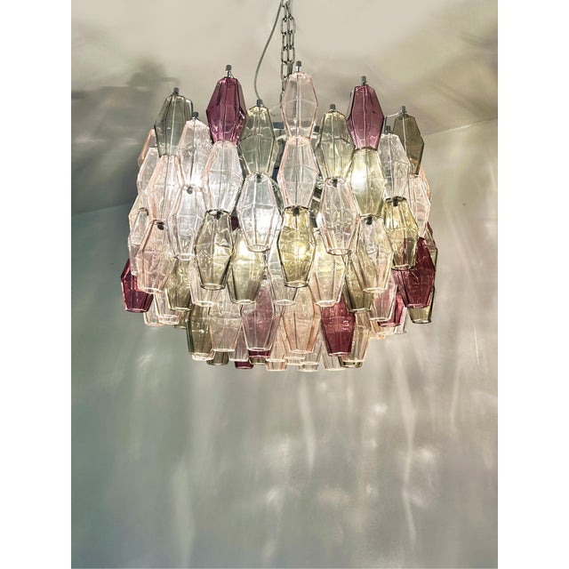 2020s Contemporary Violet “Poliedri” Murano Glass Chandelier in Venini Style For Sale - Image 5 of 8