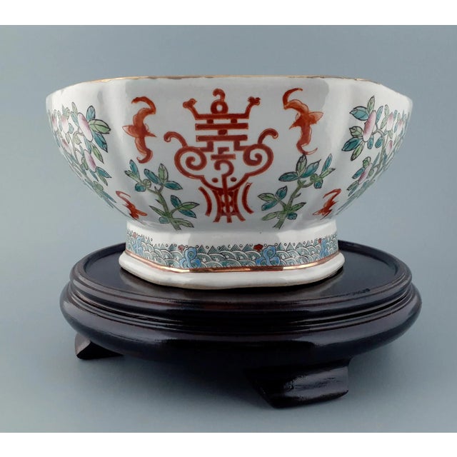 Early 20th Century Chinese Porcelain Shou Characters Bowl For Sale - Image 4 of 12