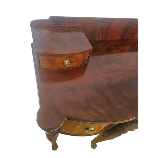 Henredon 1980s Henredon Flame Mahogany Sideboard Buffet Credenza Hepplewhite Paw foot Huntboard For Sale - Image 4 of 17