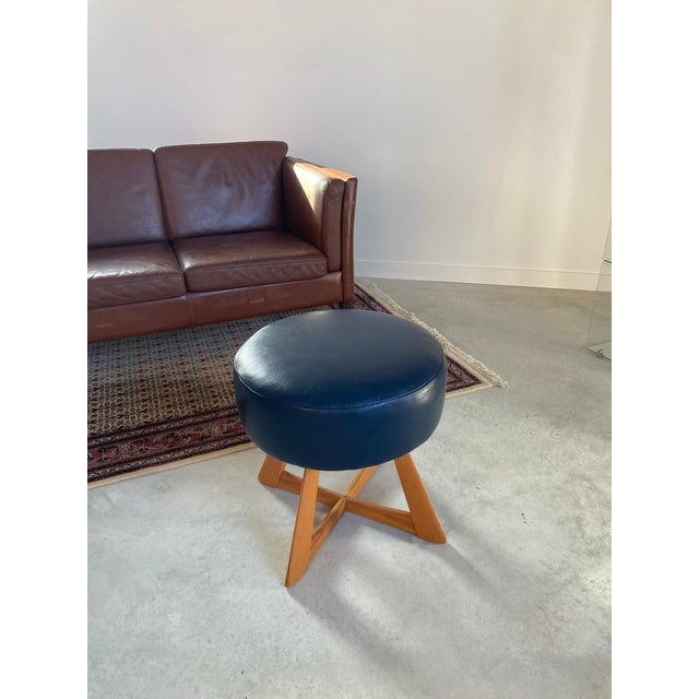 Navy Blue Leather Heywood-Wakefield Swivel Ottoman, Midcentury Modern, 1950s For Sale - Image 8 of 18