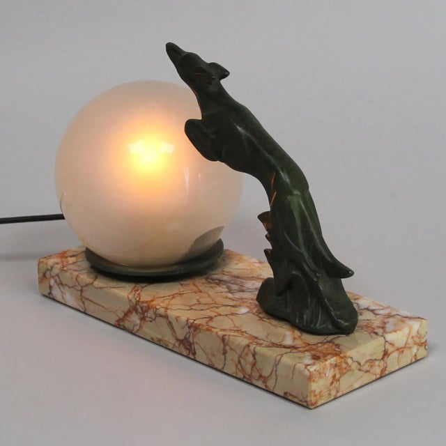 French Art Deco Bronze Statue Table Lamp, 1930s, in Very Good conditions. Designed 1920 to 1949 European Plug (up to...