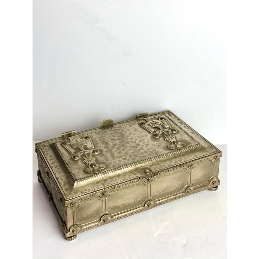 old-world-vintage-silver-metal