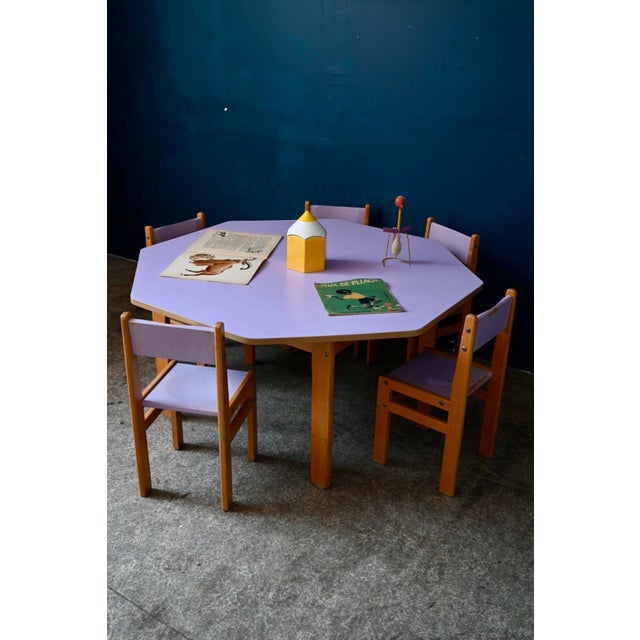 1980s Vintage Octagonal Children's Table & Chairs in Beech and Lilac Formica, 1970s, Set of 6 For Sale - Image 5 of 18