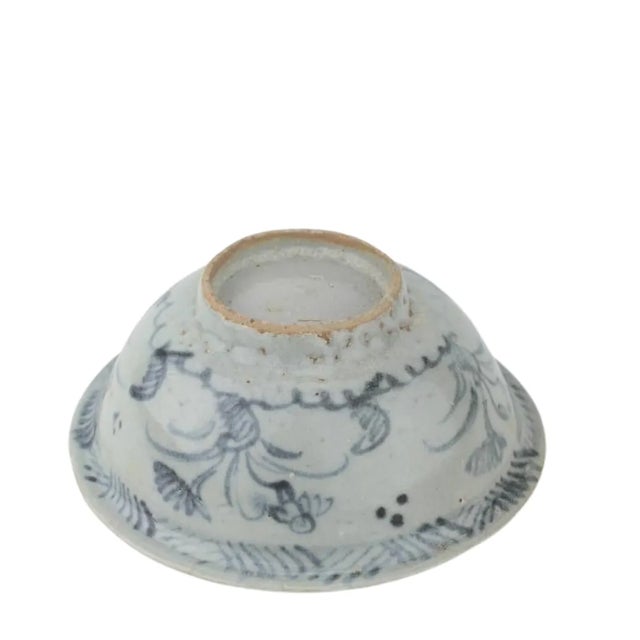 17th Century Ming Swatow Zhangzhou Blue and White Bowl For Sale - Image 5 of 6