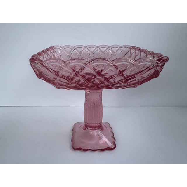 Vintage l.e. Smith Pink “Rose & Trellis” Glass Pedestal Candy Dish / Compote For Sale In Orlando - Image 6 of 11