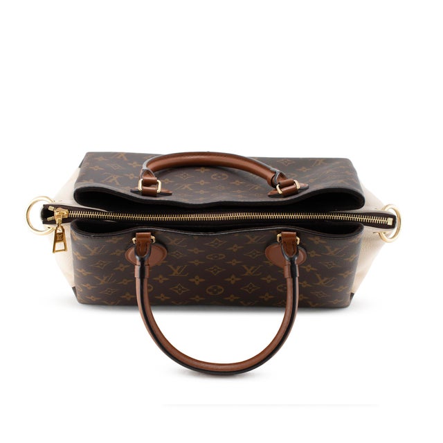 Louis Vuitton Vendôme MM Monogram Canvas Cream Leather Gold-Tone Handle Bag For Sale In Houston - Image 6 of 13