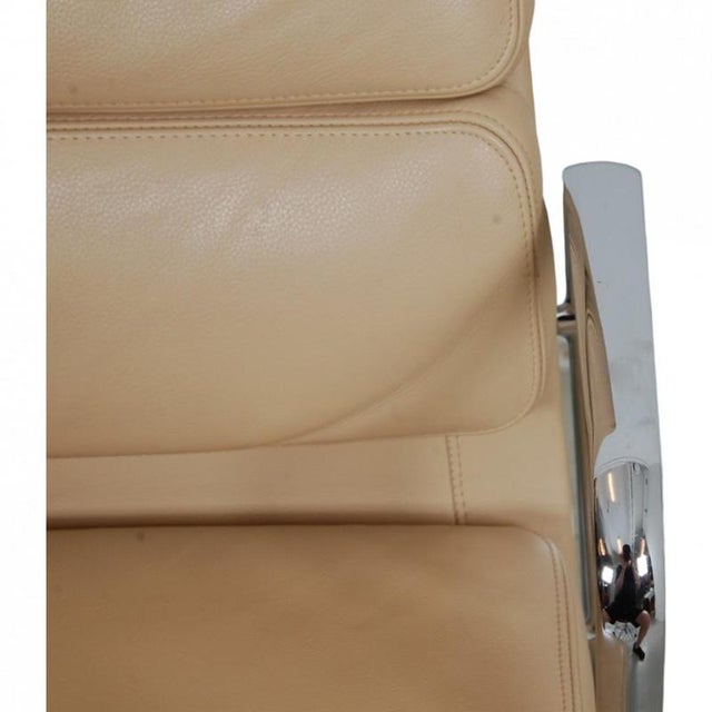 Ea-208 Softpad Chair in Beige Leather by Charles Eames, 2000s For Sale - Image 9 of 18