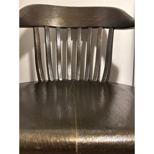 Up for sale is a custom-restored vintage solid white oak banker’s executive desk chair. A one-of-a-kind studio piece...