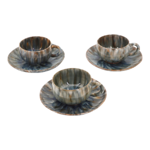 1920s Bordallo Pinheiro Art Deco Flambé-Glazed Set of Three Teacup & Saucer