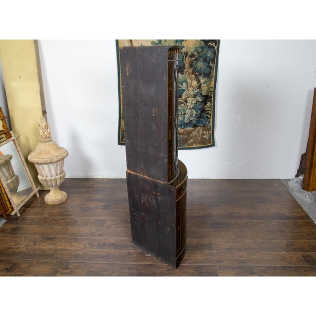 English 19th Century Black and Gold Lacquered Chinoiserie Corner Cabinet For Sale - Image 9 of 12