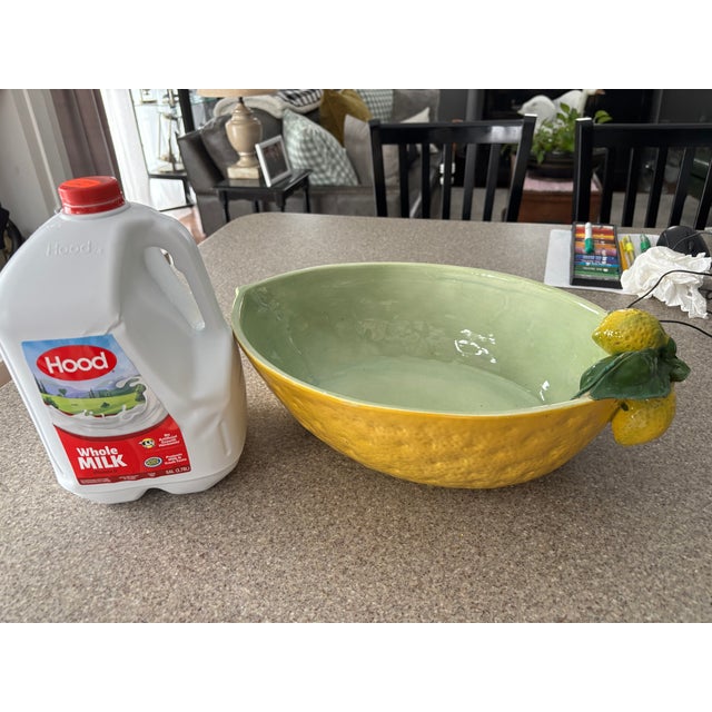 Was sooooo excited to see this wonderful set at an estate sale. There is one thing you can say about 1970s decor and...