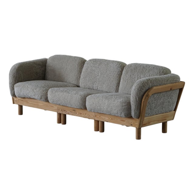 Danish Modern Three-Seater Sofa in Pine and Lambswool, 1980s For Sale