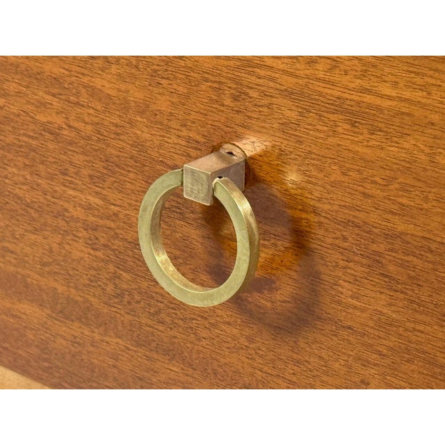 t.h. Robsjohn-Gibbings, Nightstands, Mahogany, Brass, Usa, 1960s For Sale - Image 10 of 12