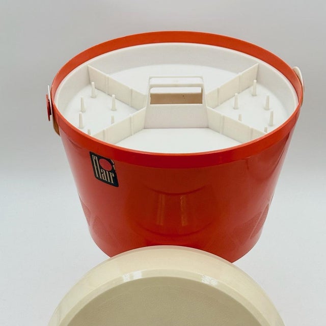 Dutch Storage Stool in Orange Molded Plastic from Flair, 1970s For Sale - Image 10 of 12