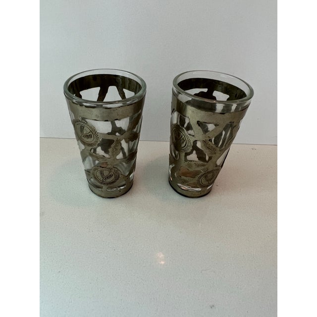 Traditional Vintage Sterling Silver Openwork Shot Glasses a Pair For Sale - Image 3 of 8