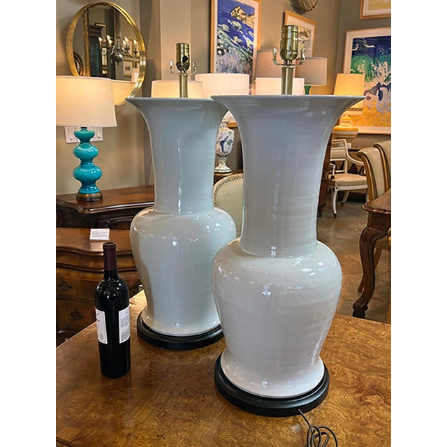 Imposing Pair Chinese Off-White Glazed Ceramic Baluster Form Lamps For Sale - Image 13 of 14