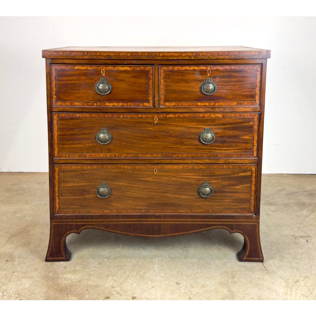 Early 19th Century European Mahogany Inlaid Chest of Drawers Bachelor’s Chest For Sale - Image 10 of 12