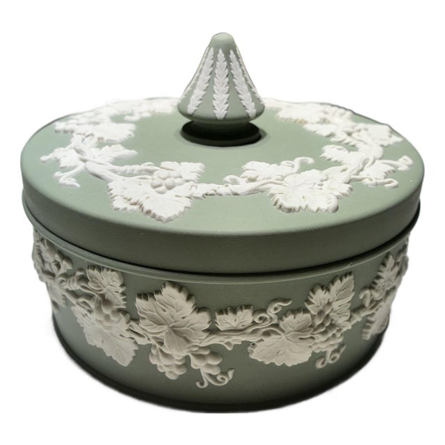 Vintage Round Wedgwood Porcelain Grapevine Box Sage Green For Sale