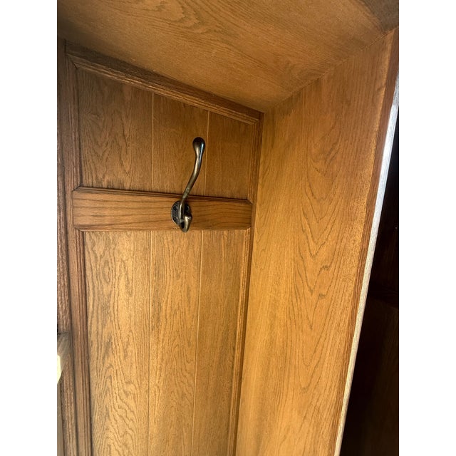 Restoration Hardware Solid Oak Entry Locker Hall Tree With Bench & Shoe Storage For Sale In Nantucket - Image 6 of 9