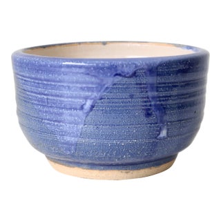 Signed Wabi Sabi Studio Pottery Bowl in Deep Periwinkle Blue Glaze & Wheel-Thrown Texture For Sale