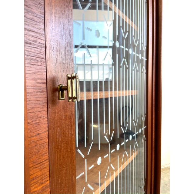 Wood Danish Modern Teak Corner Glass Curio Cabinet or Bar For Sale - Image 7 of 10