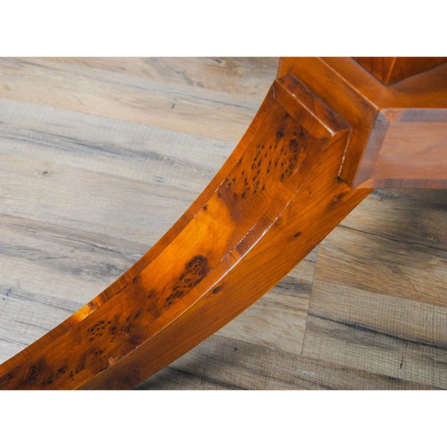 English 1970s Vintage English Round to Oval Dining For Sale - Image 3 of 13