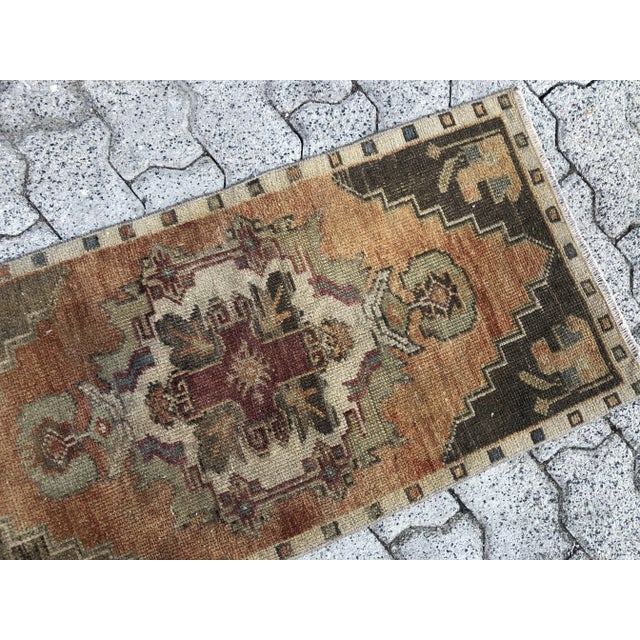 Tribal 1960s Vintage Oushak Handmade Area Wool Rug For Sale - Image 3 of 6