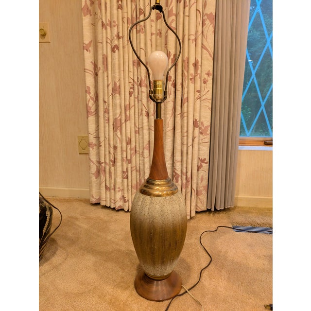 Collection of 7 Vintage Table Lamps For Sale In New York - Image 6 of 7
