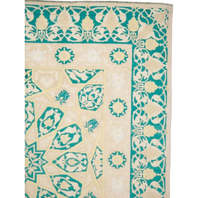 Galerie Shabab Collection Mid-20th Century Indian Cotton Agra Carpet For Sale - Image 4 of 10
