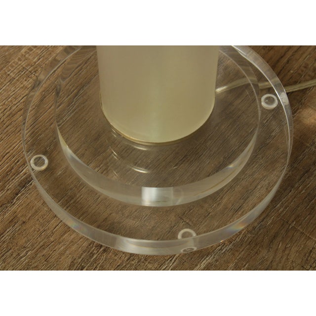 Clearlite By Baver Mid Century Modern Lucite Column Table Lamps - a Pair For Sale - Image 4 of 13