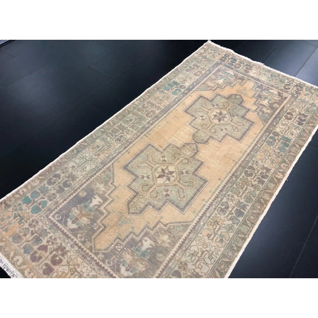 1960s Orange Vintage Faded Turkish Oushak Handmade Wool Rug For Sale - Image 5 of 11