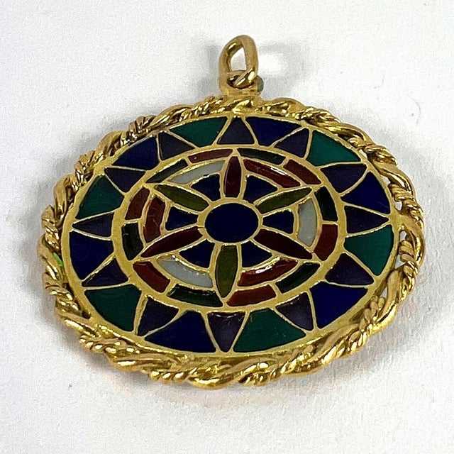 French Window Plique-À-Jour Pendant Medal in Enamel and 18 Karat Yellow Gold, 1930s For Sale - Image 18 of 18