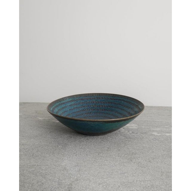 Swedish Mid-Century Blue Decorative Ceramic Bowl by Stig Lindberg, 1960s For Sale - Image 3 of 7