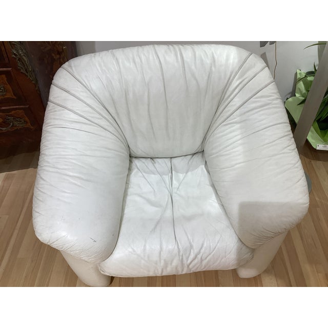 White Leather Armchairs, 1970s, Set of 2 For Sale - Image 16 of 18