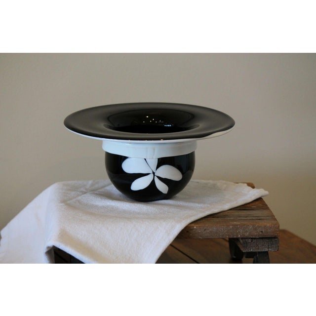 Modern Stylish Black and White Murano Art Glass Hat For Sale - Image 3 of 5
