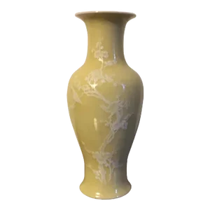 Chinese Art Deco Porcelain Yellow Vase