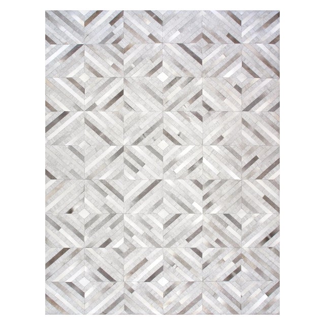 Animal Skin Galaxy Cowhide & Sari Silk Silver Area Rug, 5' 0'' X 8' 0'' For Sale - Image 7 of 7