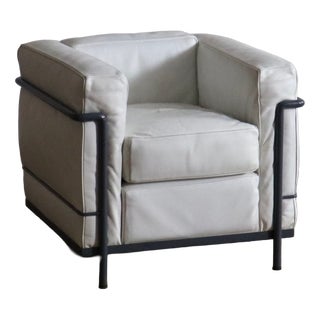 Vintage LC2 Lounge Chair by Charlotte Perriand and Le Corbusier for Cassina, 1988 For Sale