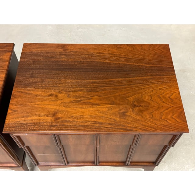 Wood 1960s Refinished Walnut Nightstands by Kent Coffey Parkway - A Pair For Sale - Image 7 of 9
