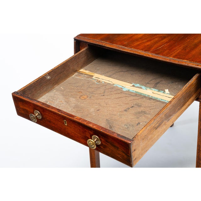 Late 18th Century Late Georgian Mahogany Pembroke Table, England, Circa 1780–1820 For Sale - Image 5 of 5