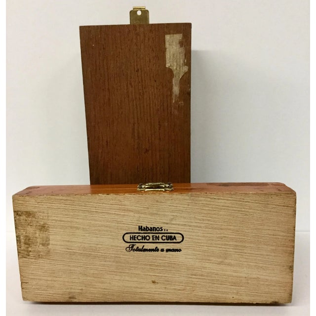 1960 English Traditional Cigar Boxes With Delftware Tile & Glass -a Pair For Sale In Portland, ME - Image 6 of 13