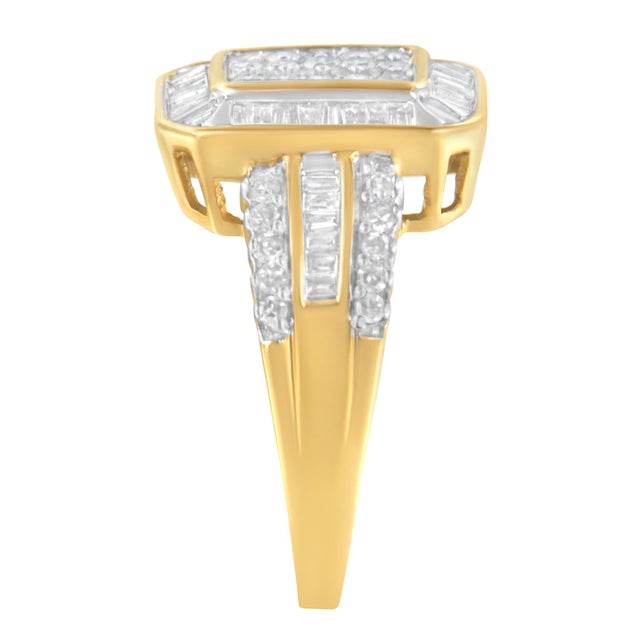 Early 21st Century 10K Yellow Gold Round and Baguette-Cut Diamond Cluster Ring (1.0 Cttw, I-J Color, SI1-SI2 Clarity) - Size 8 For Sale - Image 5 of 7