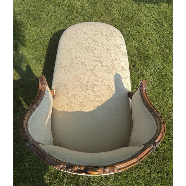 Wood Antique Carved Louis XV Style Chaise Lounge Upholstered in Ivory For Sale - Image 7 of 18
