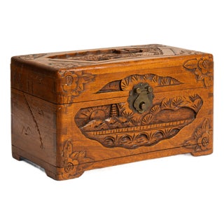 Mid 20th Century Japan Amber Wood Box For Sale